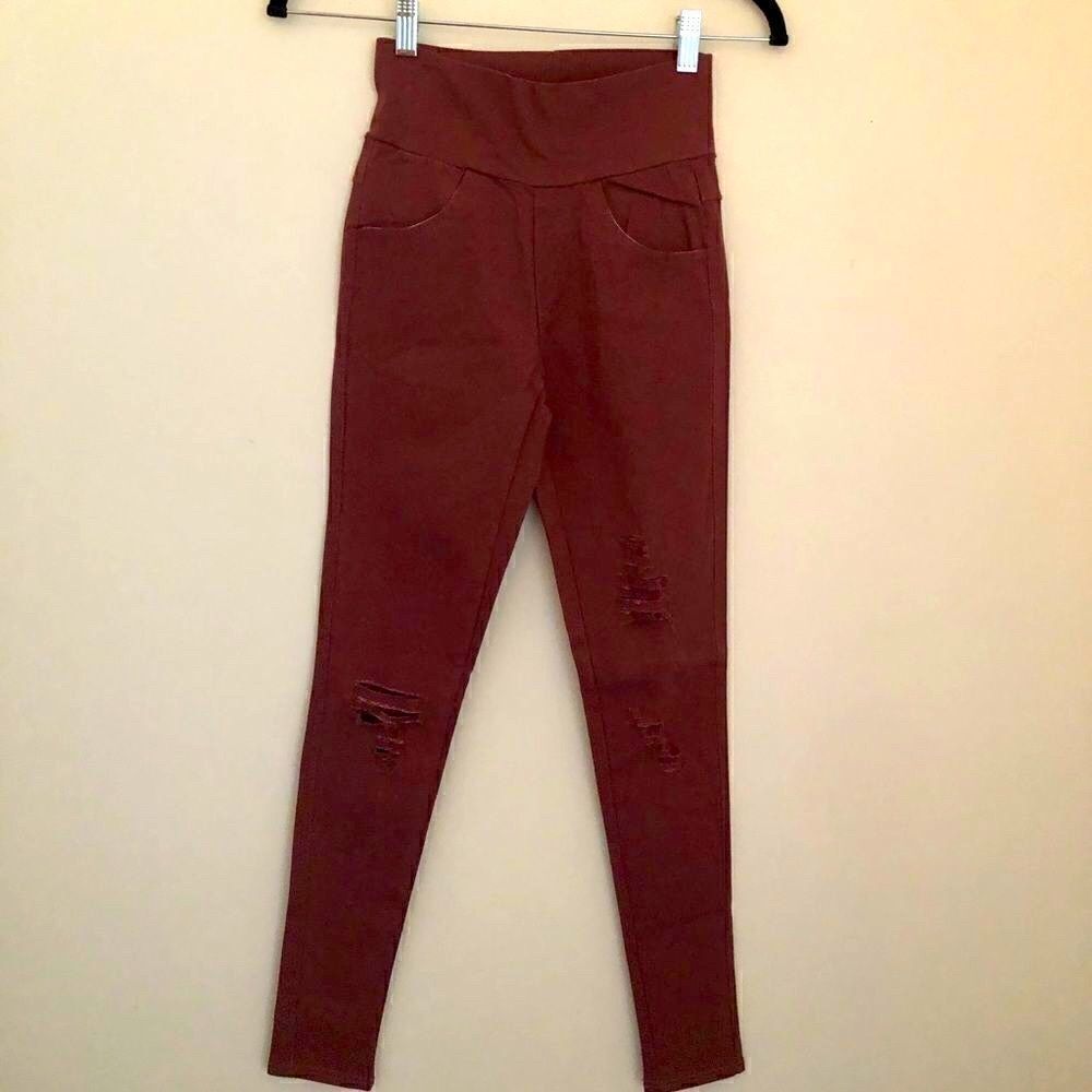 Agnes & Dora Distressed Mauve Size Small Jeggings!!